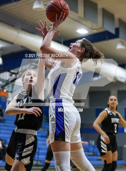 Thumbnail 2 in Howe @ Gunter photogallery.