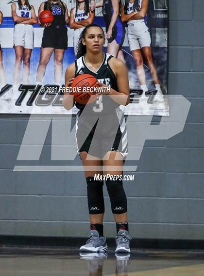Thumbnail 3 in Howe @ Gunter photogallery.