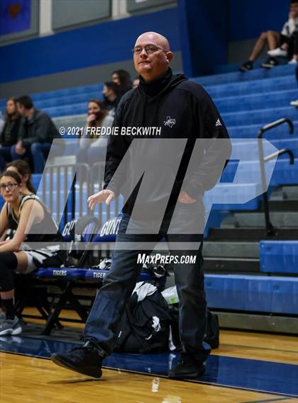Thumbnail 2 in Howe @ Gunter photogallery.