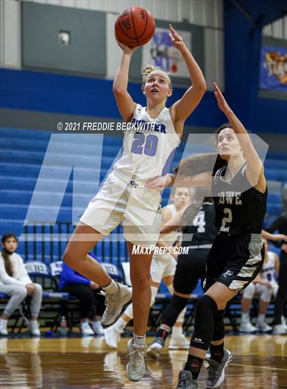 Thumbnail 3 in Howe @ Gunter photogallery.