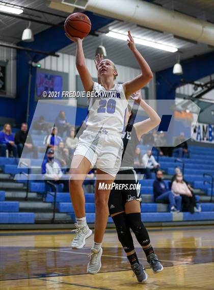 Thumbnail 3 in Howe @ Gunter photogallery.