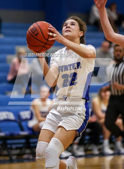 Thumbnail 3 in Howe @ Gunter photogallery.
