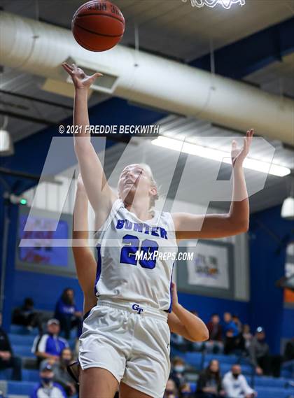 Thumbnail 3 in Howe @ Gunter photogallery.