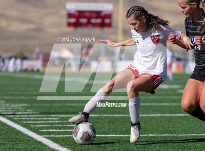 Thumbnail 1 in Truckee vs. South Tahoe (NIAA 3A State Finals) photogallery.