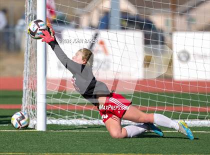 Thumbnail 1 in Truckee vs. South Tahoe (NIAA 3A State Finals) photogallery.
