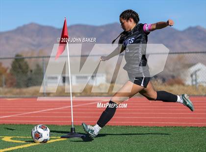 Thumbnail 2 in Truckee vs. South Tahoe (NIAA 3A State Finals) photogallery.