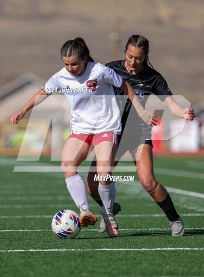 Thumbnail 3 in Truckee vs. South Tahoe (NIAA 3A State Finals) photogallery.