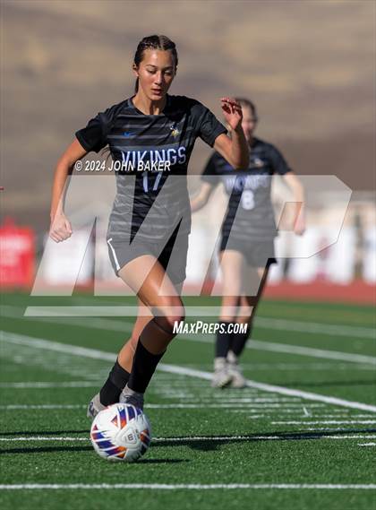 Thumbnail 1 in Truckee vs. South Tahoe (NIAA 3A State Finals) photogallery.