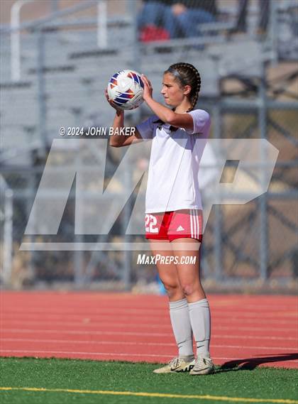 Thumbnail 1 in Truckee vs. South Tahoe (NIAA 3A State Finals) photogallery.