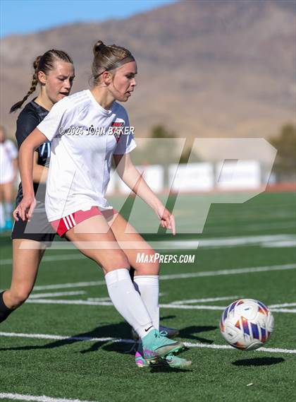Thumbnail 3 in Truckee vs. South Tahoe (NIAA 3A State Finals) photogallery.