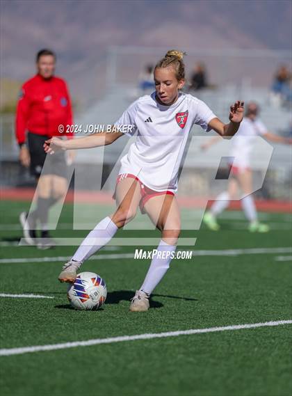 Thumbnail 2 in Truckee vs. South Tahoe (NIAA 3A State Finals) photogallery.