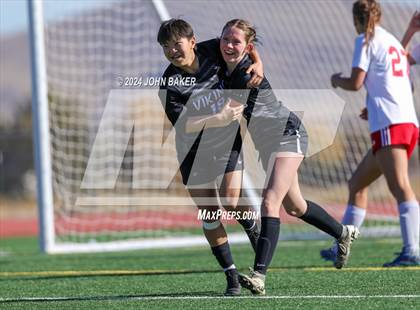 Thumbnail 1 in Truckee vs. South Tahoe (NIAA 3A State Finals) photogallery.