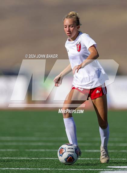 Thumbnail 1 in Truckee vs. South Tahoe (NIAA 3A State Finals) photogallery.