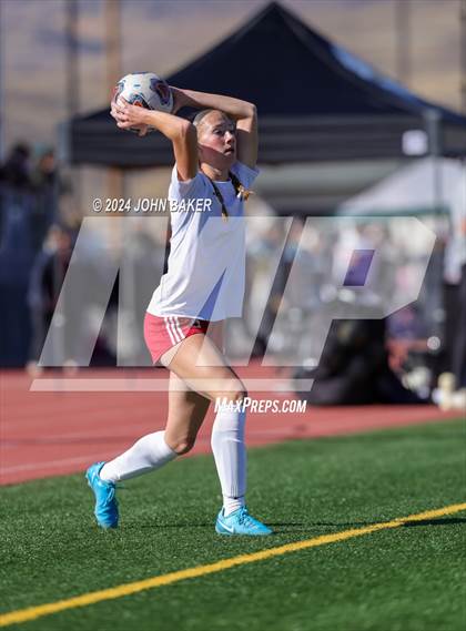 Thumbnail 2 in Truckee vs. South Tahoe (NIAA 3A State Finals) photogallery.