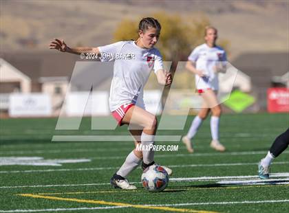 Thumbnail 2 in Truckee vs. South Tahoe (NIAA 3A State Finals) photogallery.