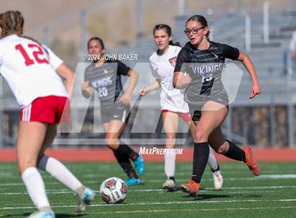Thumbnail 3 in Truckee vs. South Tahoe (NIAA 3A State Finals) photogallery.
