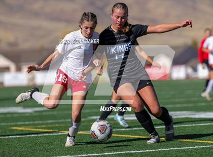 Thumbnail 3 in Truckee vs. South Tahoe (NIAA 3A State Finals) photogallery.