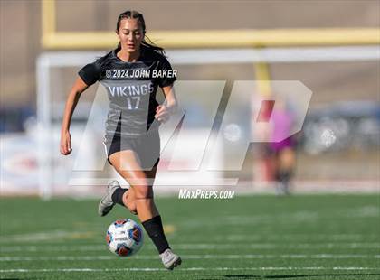 Thumbnail 1 in Truckee vs. South Tahoe (NIAA 3A State Finals) photogallery.