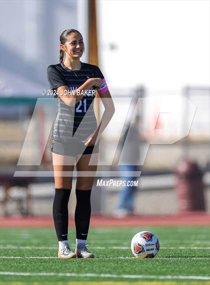 Thumbnail 1 in Truckee vs. South Tahoe (NIAA 3A State Finals) photogallery.