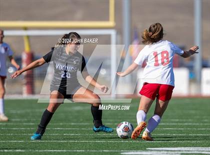 Thumbnail 1 in Truckee vs. South Tahoe (NIAA 3A State Finals) photogallery.