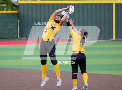 Thumbnail 3 in Parkland @ Hanks photogallery.