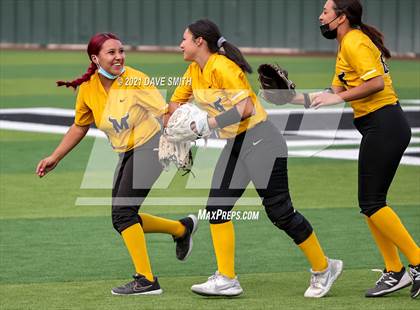 Thumbnail 2 in Parkland @ Hanks photogallery.