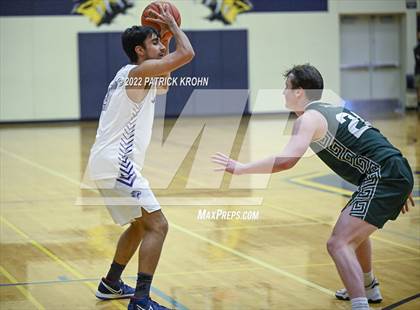 Thumbnail 3 in Skyline @ North Creek (KingCo 4A Playoff) photogallery.