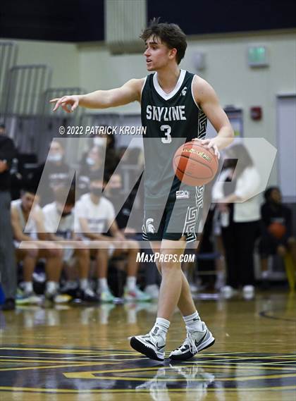 Thumbnail 3 in Skyline @ North Creek (KingCo 4A Playoff) photogallery.
