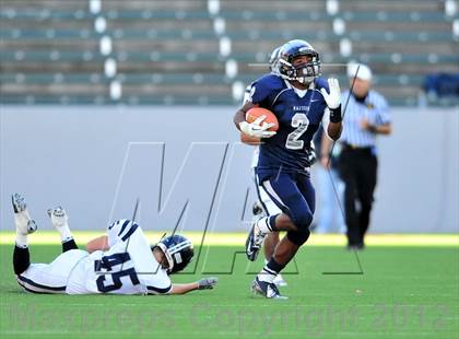 Thumbnail 2 in Marin Catholic vs. Madison (CIF State D3 Final) photogallery.