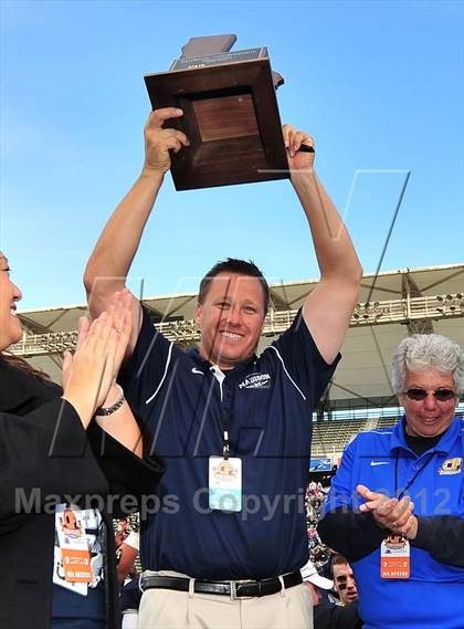 Thumbnail 2 in Marin Catholic vs. Madison (CIF State D3 Final) photogallery.