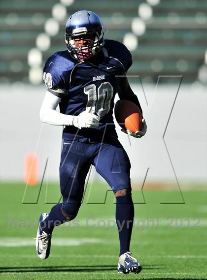 Thumbnail 3 in Marin Catholic vs. Madison (CIF State D3 Final) photogallery.
