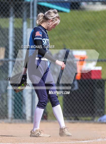 Thumbnail 2 in Eagle vs Skyview (IHSAA 5A State Tournament) photogallery.