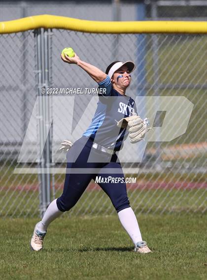 Thumbnail 3 in Eagle vs Skyview (IHSAA 5A State Tournament) photogallery.