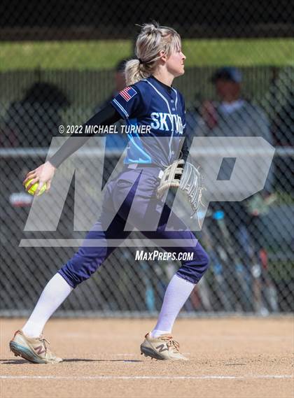 Thumbnail 3 in Eagle vs Skyview (IHSAA 5A State Tournament) photogallery.