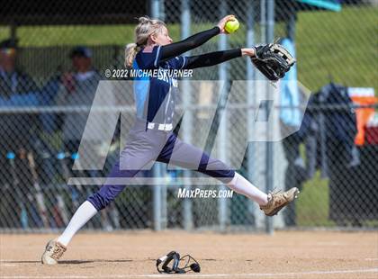 Thumbnail 1 in Eagle vs Skyview (IHSAA 5A State Tournament) photogallery.