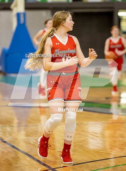 Thumbnail 1 in Sterling City vs. Hermleigh (UIL 1A Regional Semifinal) photogallery.