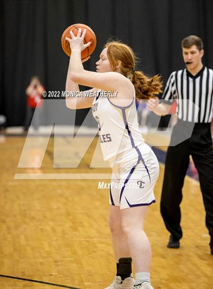 Thumbnail 3 in Sterling City vs. Hermleigh (UIL 1A Regional Semifinal) photogallery.