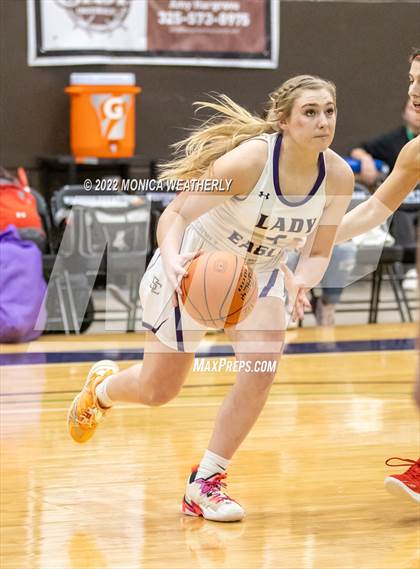 Thumbnail 2 in Sterling City vs. Hermleigh (UIL 1A Regional Semifinal) photogallery.