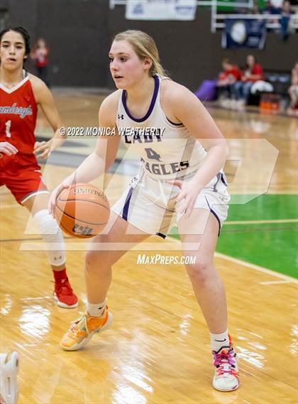 Thumbnail 1 in Sterling City vs. Hermleigh (UIL 1A Regional Semifinal) photogallery.