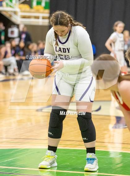 Thumbnail 3 in Sterling City vs. Hermleigh (UIL 1A Regional Semifinal) photogallery.