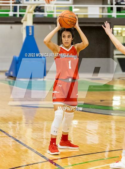 Thumbnail 1 in Sterling City vs. Hermleigh (UIL 1A Regional Semifinal) photogallery.