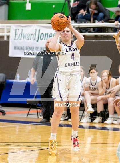 Thumbnail 3 in Sterling City vs. Hermleigh (UIL 1A Regional Semifinal) photogallery.