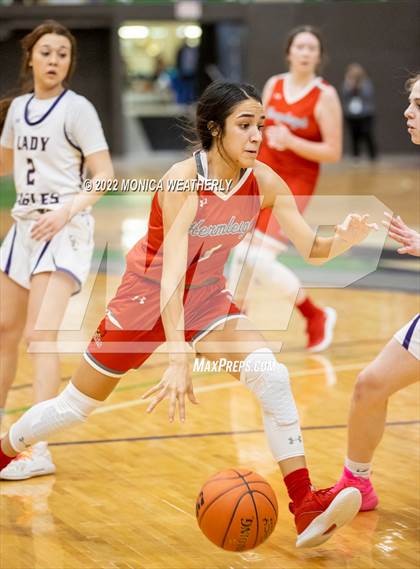 Thumbnail 3 in Sterling City vs. Hermleigh (UIL 1A Regional Semifinal) photogallery.
