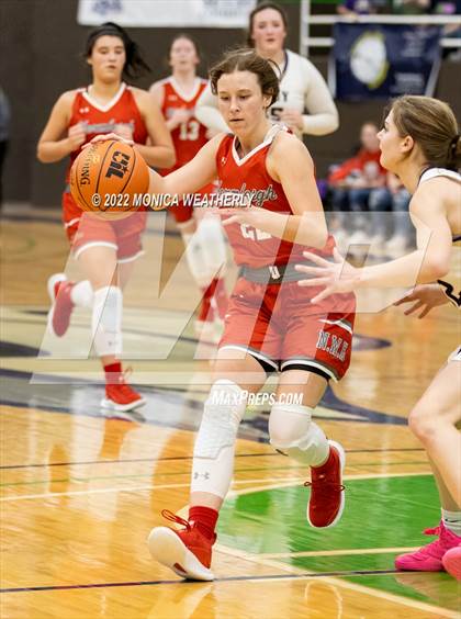Thumbnail 1 in Sterling City vs. Hermleigh (UIL 1A Regional Semifinal) photogallery.