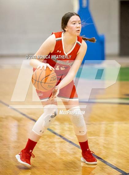 Thumbnail 3 in Sterling City vs. Hermleigh (UIL 1A Regional Semifinal) photogallery.