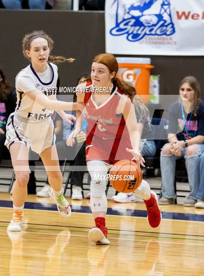 Thumbnail 3 in Sterling City vs. Hermleigh (UIL 1A Regional Semifinal) photogallery.