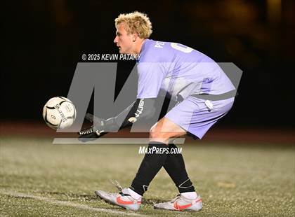 Thumbnail 3 in Cromwell vs. Somers (CIAC Class S Semifinal) photogallery.