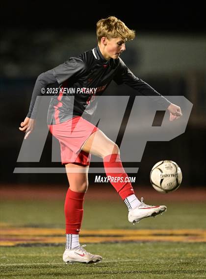 Thumbnail 3 in Cromwell vs. Somers (CIAC Class S Semifinal) photogallery.