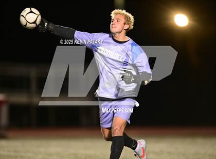 Thumbnail 3 in Cromwell vs. Somers (CIAC Class S Semifinal) photogallery.