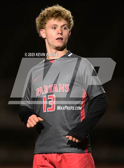 Thumbnail 3 in Cromwell vs. Somers (CIAC Class S Semifinal) photogallery.